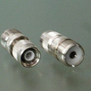 Adaptor TNC-M/UHF-F